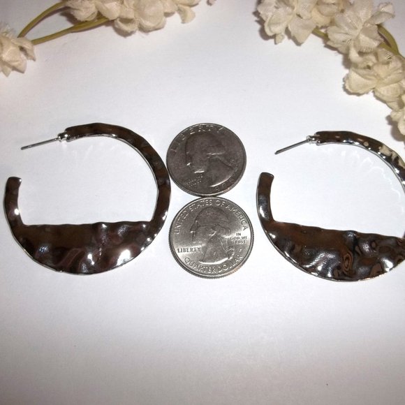 Oversized Hoop Earring Dark Silver Hammered Metal Costume Jewelry Set Post C214 - Picture 2 of 4